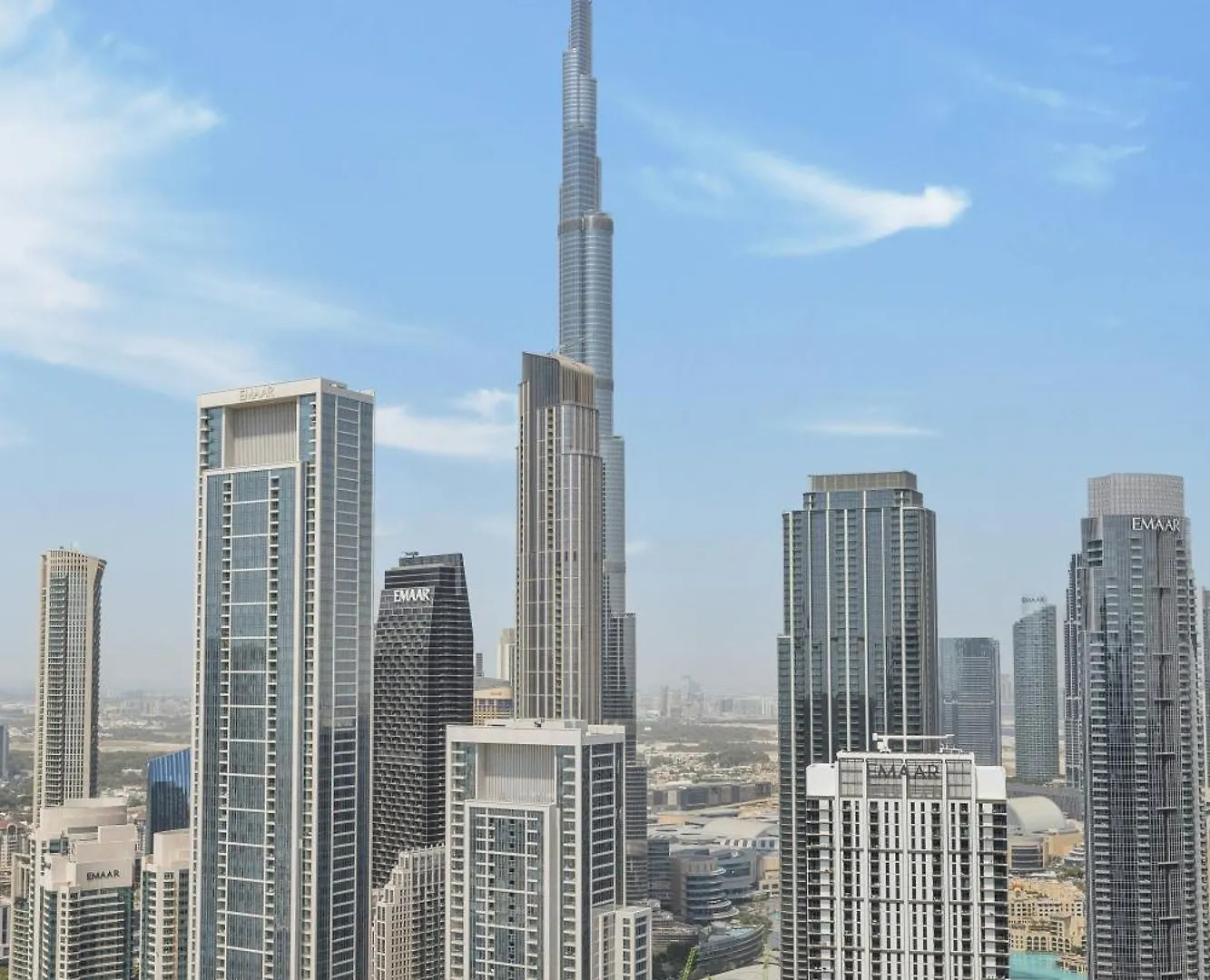 Luxury Stay With Burj Khalifa Views & Infinity Pool Dubai