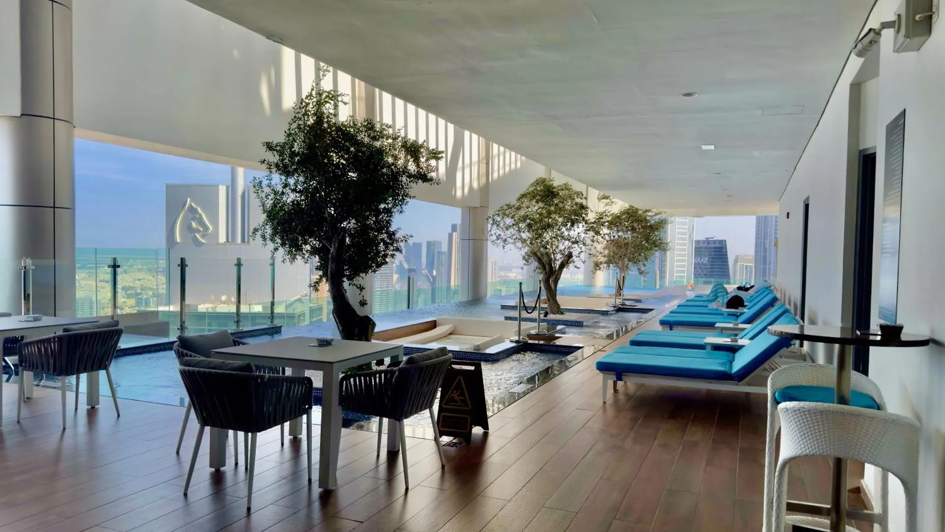 Luxury Stay With Burj Khalifa Views & Infinity Pool Dubai