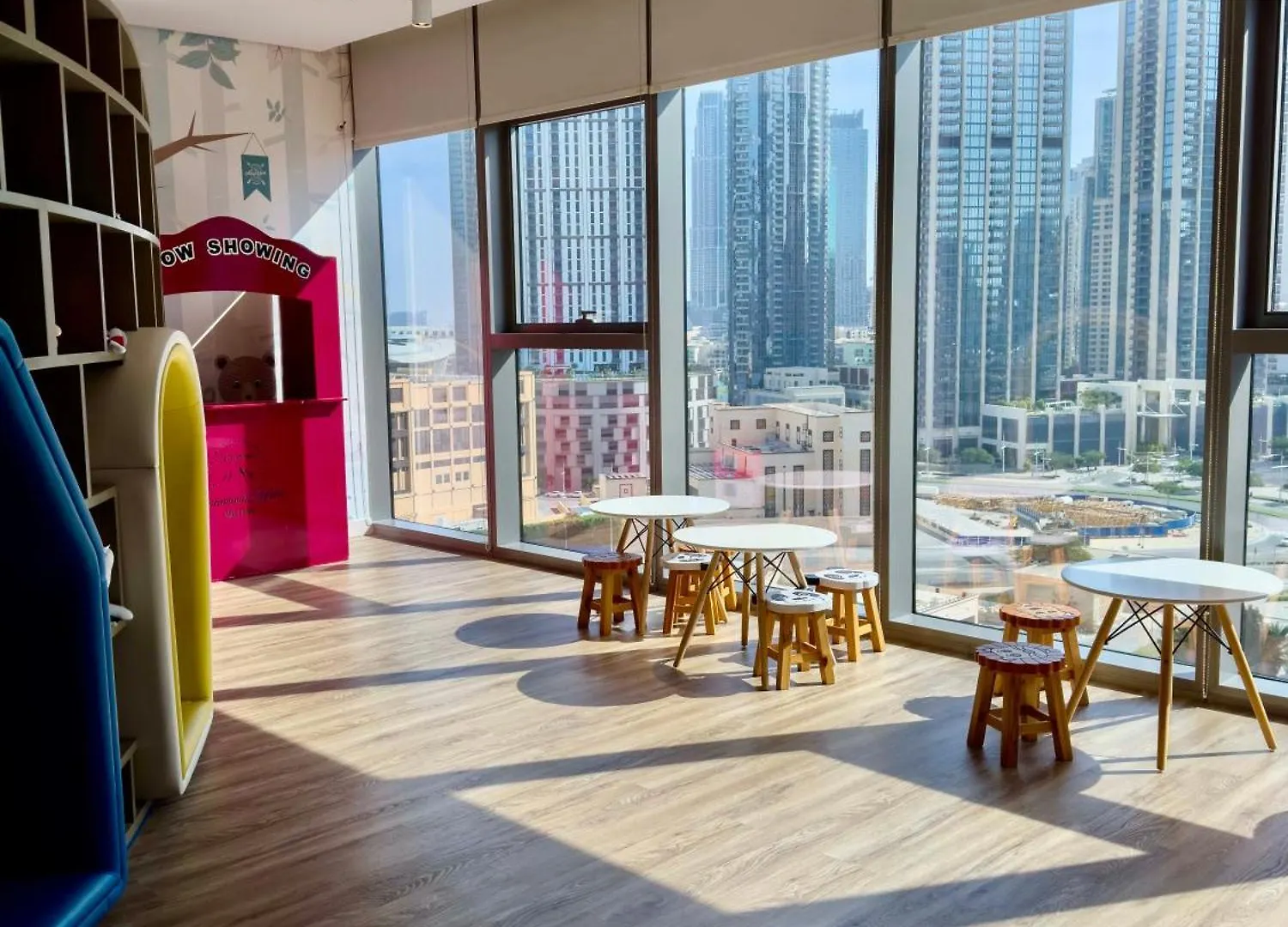 Luxury Stay With Burj Khalifa Views & Infinity Pool Dubai 0*,  United Arab Emirates